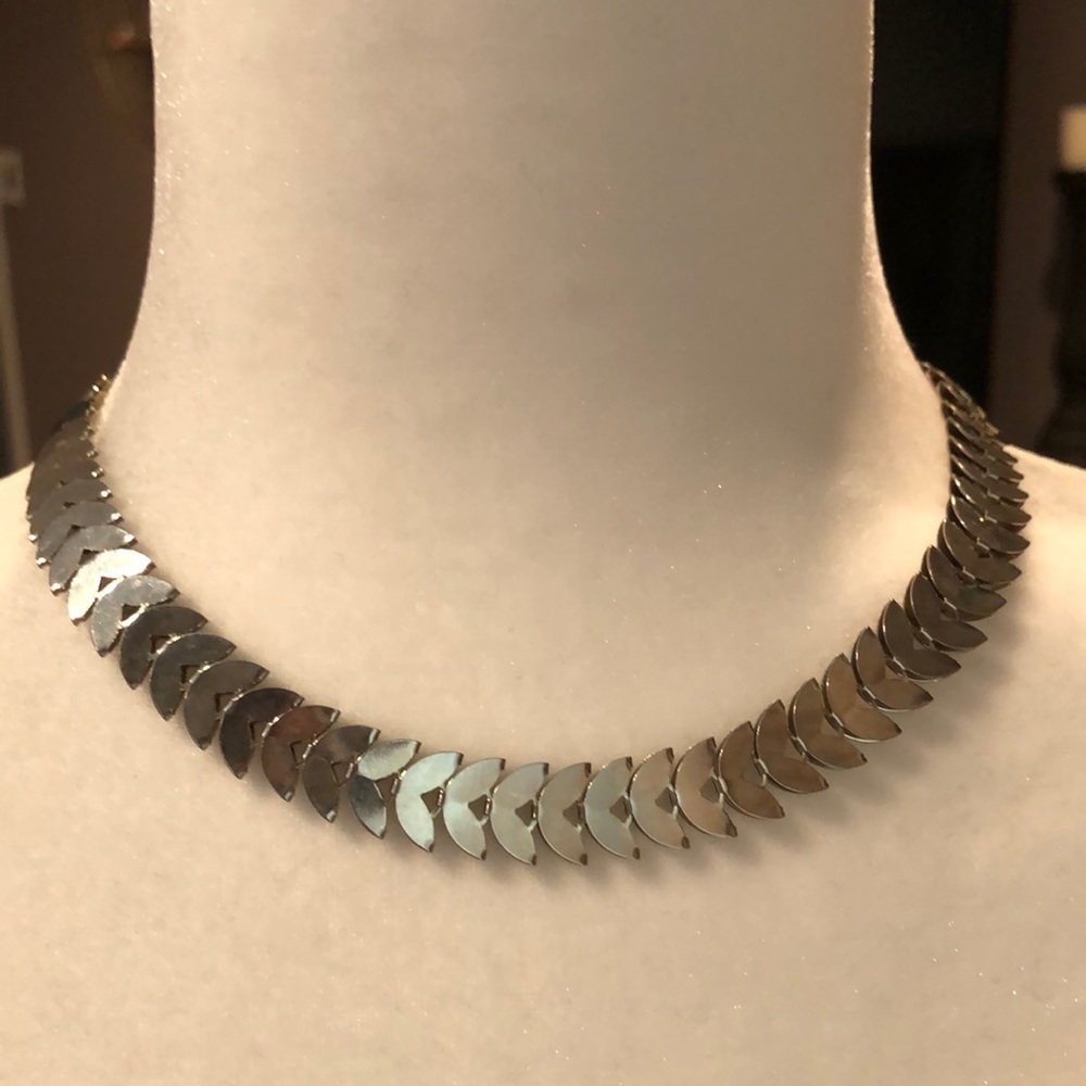 🇺🇸  BUNDLE ONLY - 5/$15  Silver colored necklace *Bundle Item*